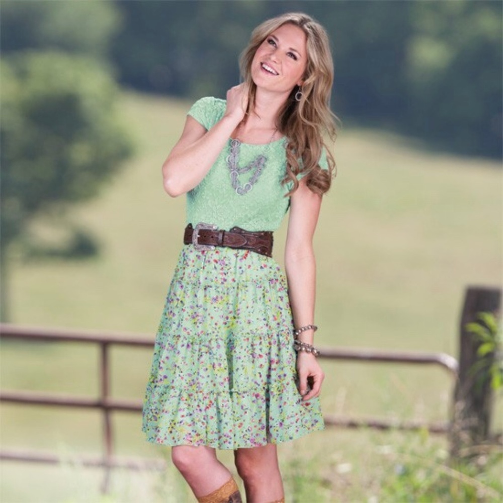 BNWT Size L Rod's Wildflower Dream Dress